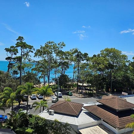 Grand Mercure Allegra Hervey Bay Exteriér fotografie View of the beach from the hotel