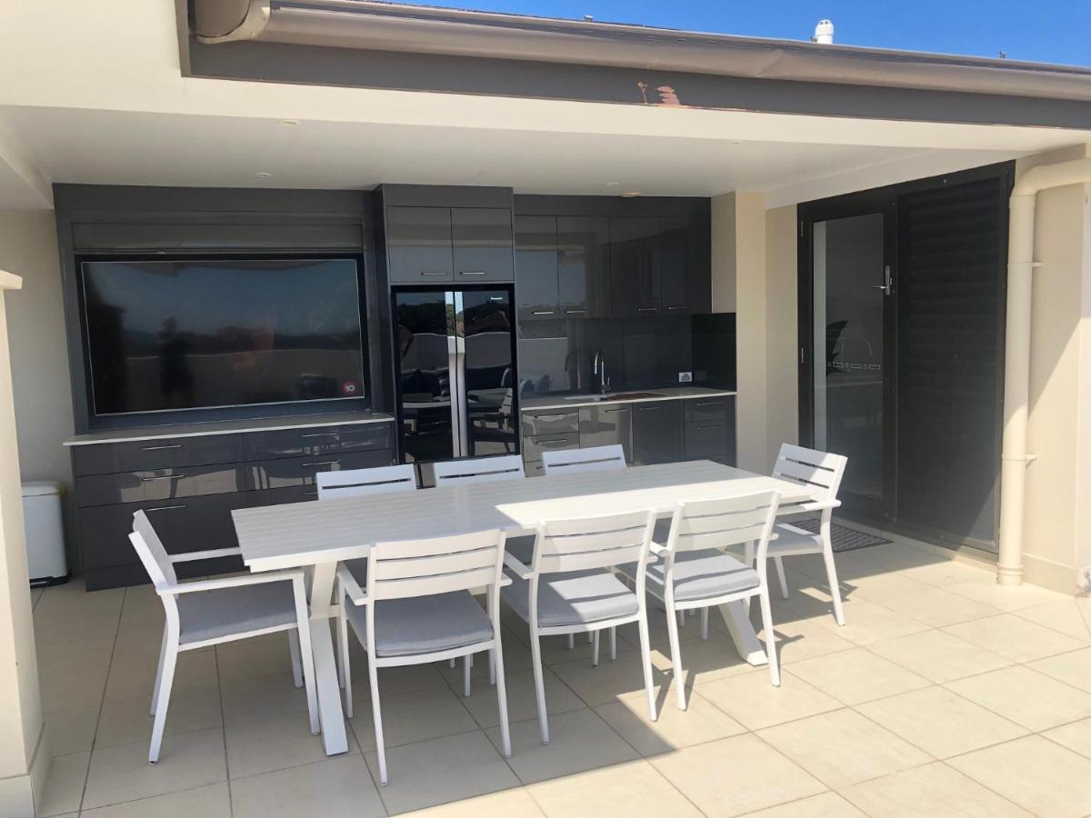 Grand Mercure Allegra Hervey Bay Exteriér fotografie Outdoor kitchen