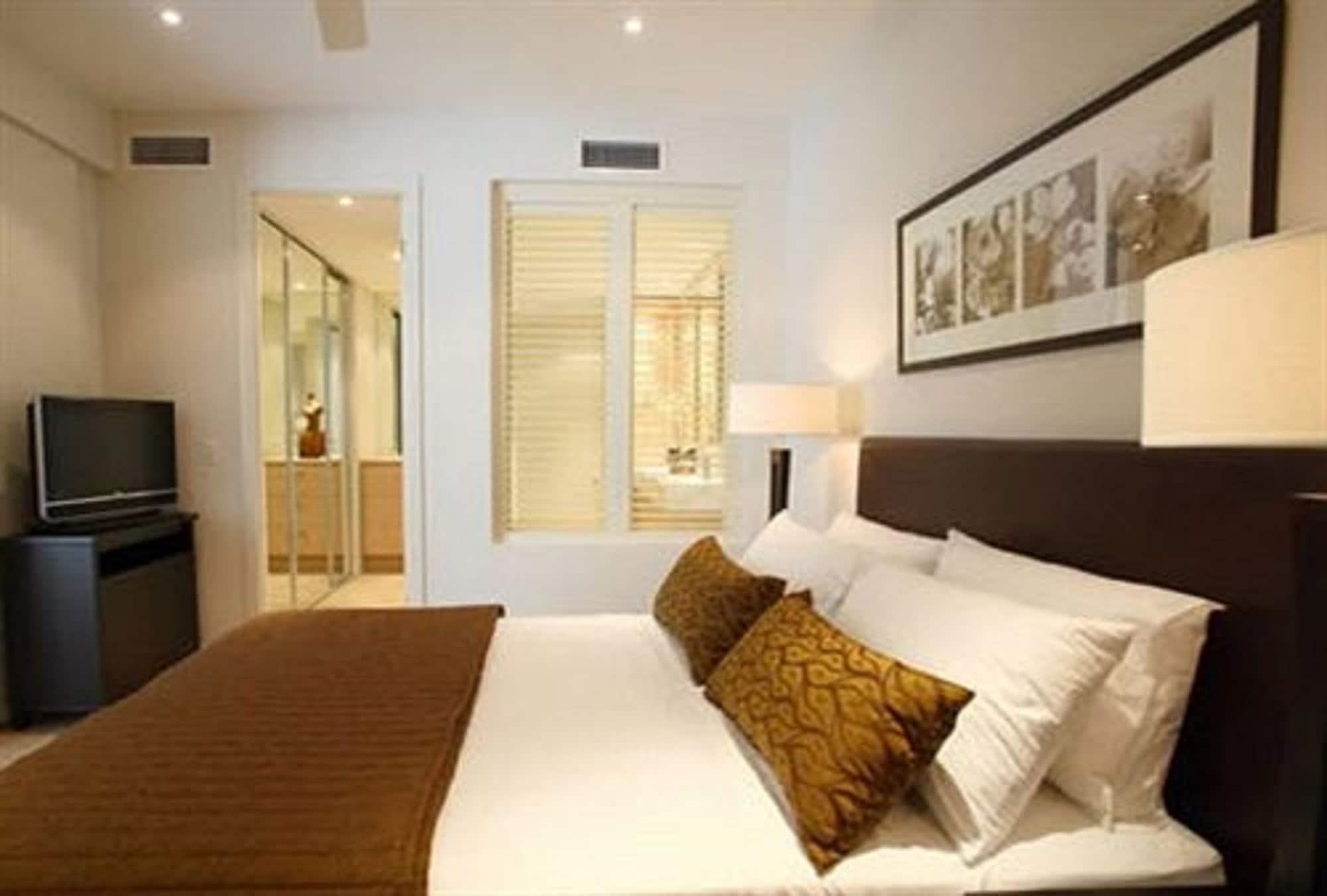 Grand Mercure Allegra Hervey Bay Exteriér fotografie A bedroom at the hotel