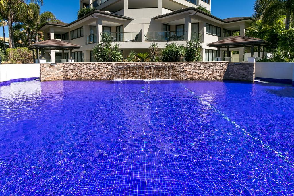 Grand Mercure Allegra Hervey Bay Exteriér fotografie The pool at the Sheraton Resort