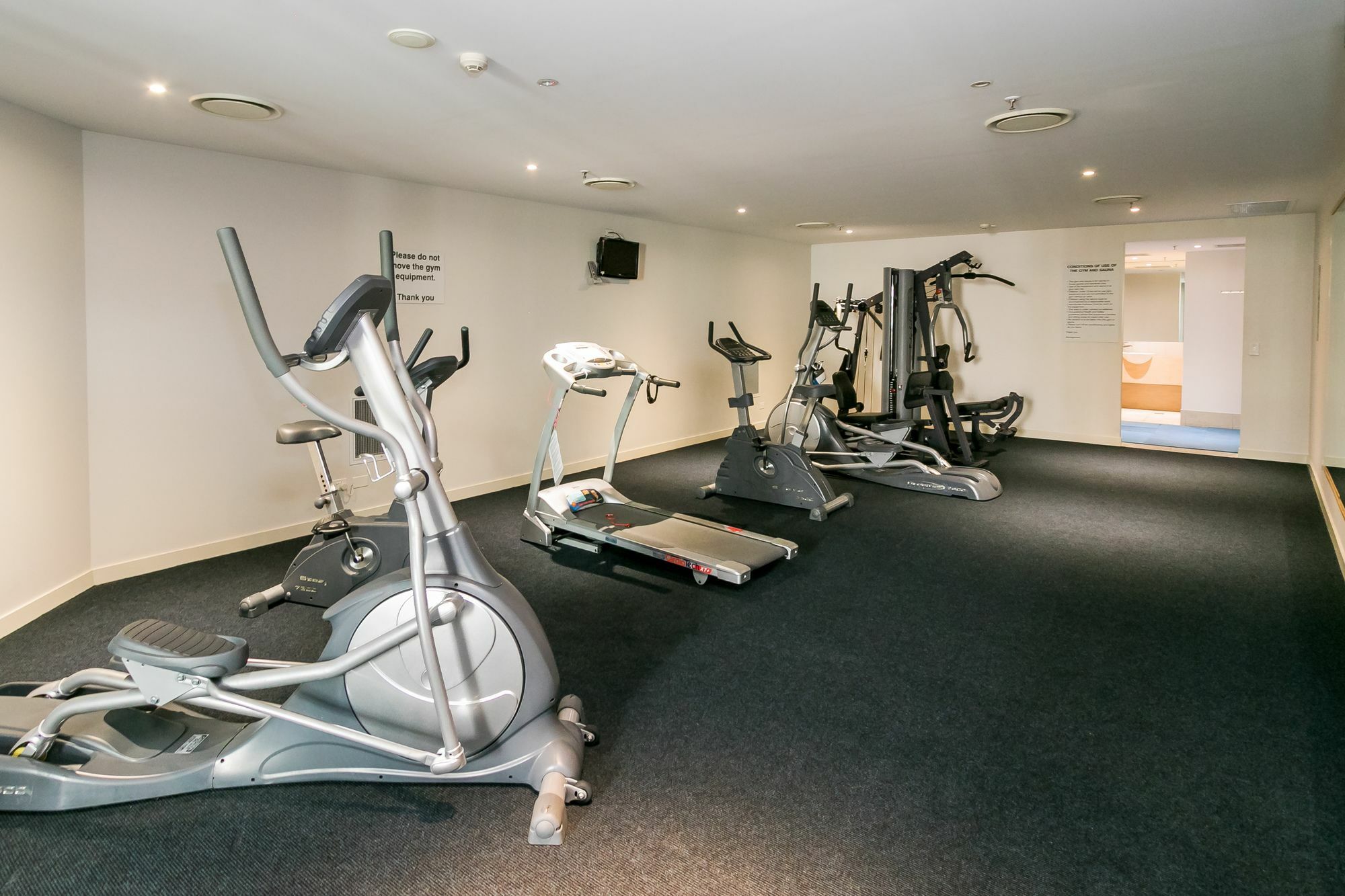 Grand Mercure Allegra Hervey Bay Exteriér fotografie The gym at the hotel