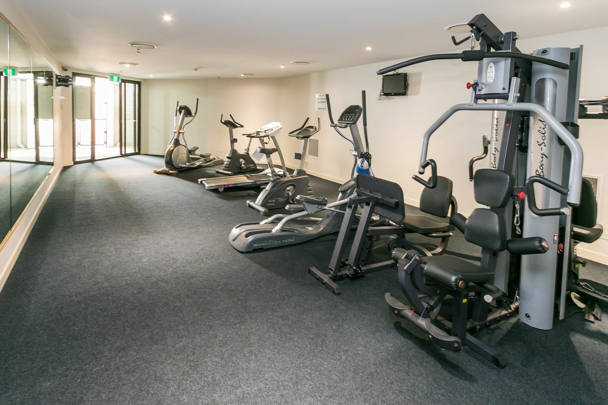 Grand Mercure Allegra Hervey Bay Exteriér fotografie The gym at the hotel